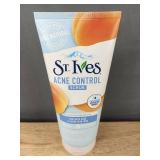 St. Ives Acne Scrub Apricot & BHA Exfoliant Apricot & BHA Exfoliant Green Tea & Bamboo - Brand New