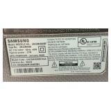 32" Samsung Smart TV With Remote (WORKS)