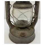 Vintage Dietz No-2 D-Lite Oil Lamp