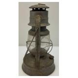 Vintage Dietz No-2 D-Lite Oil Lamp