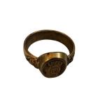 Lucky Ring Signet - Vintage Gold-Tone Signet Ring with 