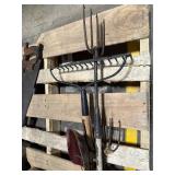 Assorted Workshop Tools & Garden Equipment - Hydraulic Pumps, Saws, Shovels & Forks