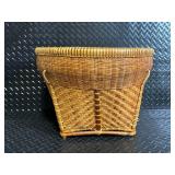 Rachael Ray Blue Enameled Cast Iron Dutch Oven with Lid, Wicker Basket & Bakeware