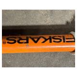 Fiskars 9 ft Extendable Pole Saw - Curved Serrated Blade