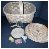 Picnic Basket Set - Woven Basket with Lid, Mirror & Mini Figurines