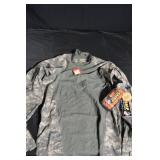 Massif Mountain Gear Camouflage Jacket - Size M