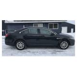 2014 Ford Taurus SE