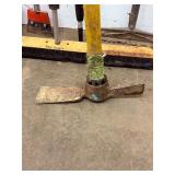 Contractor Tool Lot: 8-Piece Assortment of Shovels, Levels, Rakes, Brooms, and Scrapers