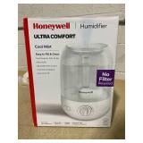 Honeywell Ultra Comfort Cool Mist Humidifier With Essential Oil Feature, No Filter Required - White, HUL545W