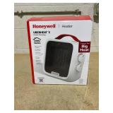Honeywell UberHeat 5 Ceramic Space Heater for Small Rooms 1500 W, White