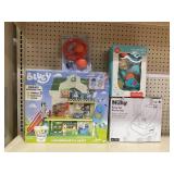 LOT OF 4 Bluey Endless Shopping Fun Playset, Nuby Easy Go Booster Seat, Bath Toys