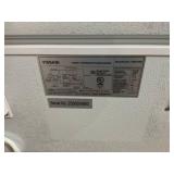 Vissani 5.0 cu. ft. Manual Defrost Chest Freezer with LED Light in White, Garage Ready Model # HMCF5W5 (Minor Transit Damage, See Photos)