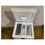 Vissani 5.0 cu. ft. Manual Defrost Chest Freezer with LED Light in White, Garage Ready Model # HMCF5W5 (Minor Transit Damage, See Photos)