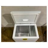 Vissani 7.0 cu. ft. Manual Defrost Chest Freezer with LED Light in White, Garage Ready Model # HMCF7W5 (Transit Damage, See Photos)