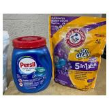 LOT OF 4 Laundry Detergent Pods (Molly Muds Packaging Is Damaged)