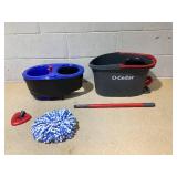O-Cedar RinseClean Spin Mop With Bucket Separates Clean & Dirty Water (Used)