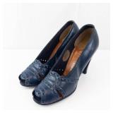 Pandora Navy Leather Peep-Toe Pumps Last 224 Made in Italy 3-Inch Heel