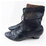 Black Leather Lace-Up Ankle Boots - Vintage Style, Women