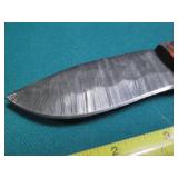 Hand crafted Damascus knife with le...