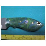 Hand crafted Damascus knife with le...