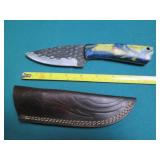 Hand crafted Damascus knife with le...