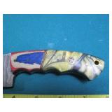 Hand crafted Damascus knife with le...