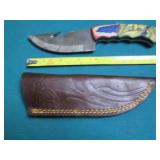 Hand crafted Damascus knife with le...