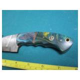 Hand crafted Damascus knife with le...