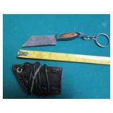 Hand crafted Damascus knife with le...