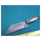 Hand crafted Damascus knife with le...