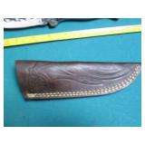 Hand crafted Damascus knife with le...