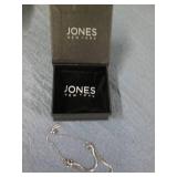 Jones New York nracelet...