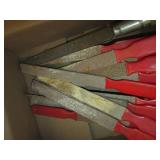 Lot of insulated handle files...