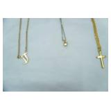 Jewelry Lot: Gold Toned Necklaces
