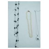 Jewelry Lot: Fashion Necklaces
