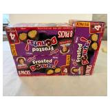 MM. 3x Little Debbie Frosted Donuts