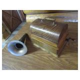 Phonograph 9"x12"x10"