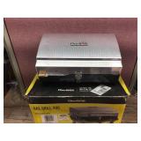 CHAR-BROIL - Gas Grill 200 - Like New!