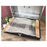CHAR-BROIL - Gas Grill 200 - Like New!