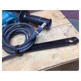 MAKITA 9557NB 4/12" Angle Grinder - With Tool