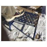 Louisville Metal Step + RUBBERMAID Storage Step