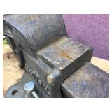 Large BUFFALO #4 4-1/2" VISE