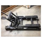Hydraulic ATV Jack - Appears Operational