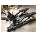 Hydraulic ATV Jack - Appears Operational
