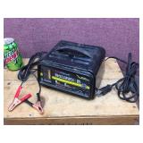SCHUMACHER SE 82-6 Battery Charger 6 Amp - 2 Amp