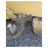 Clear Glass Bowls Set - Ribbed Leaf Pattern, Serving & Dessert Bowls