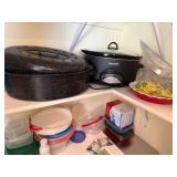 Crock-Pot Slow Cooker & Speckled Enamel Dutch Oven with Lids - Kitchenware Lot