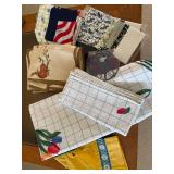 Vintage Table Linens - Napkins, Placemats & Tablecloths With Floral & Check Patterns