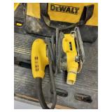 DeWalt 1/4 Sheet Palm Sander with Carry Bag