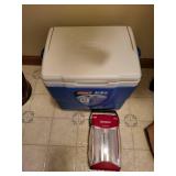 Coleman 9-Quart Cooler with Ice Pack and Energizer LED Nightlight